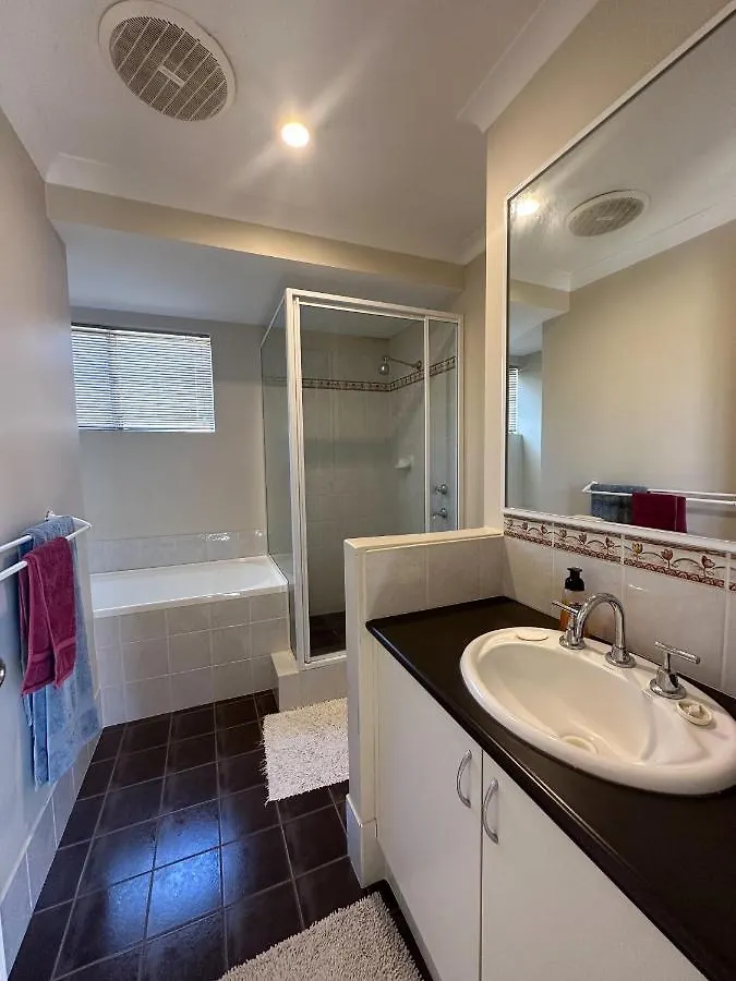 Joondalup Guest House パース